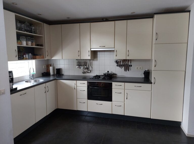 Beige keuken