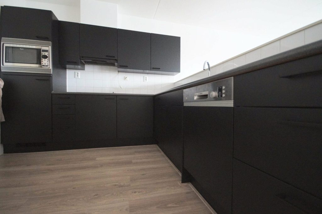 Zwarte keuken Keuken spuiten