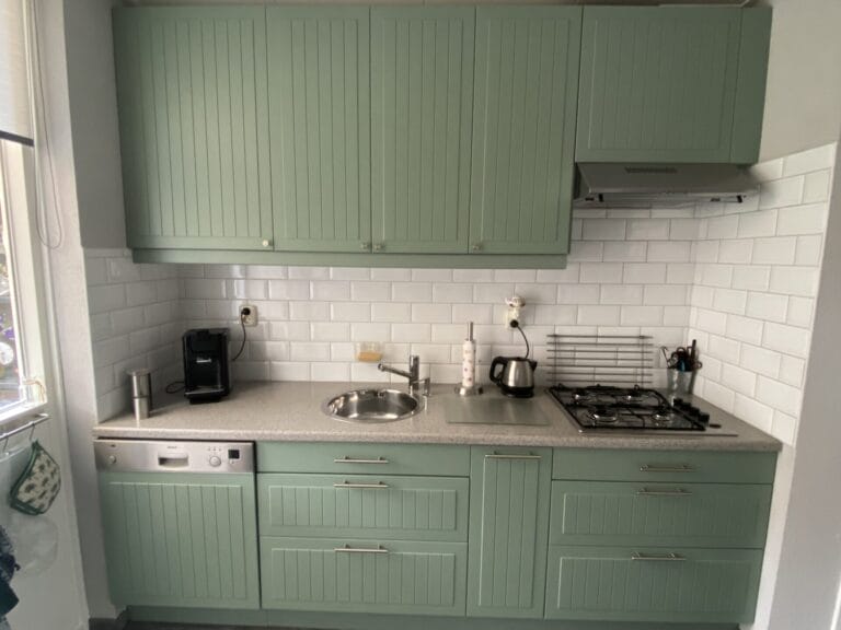 retro keuken spuiten groen